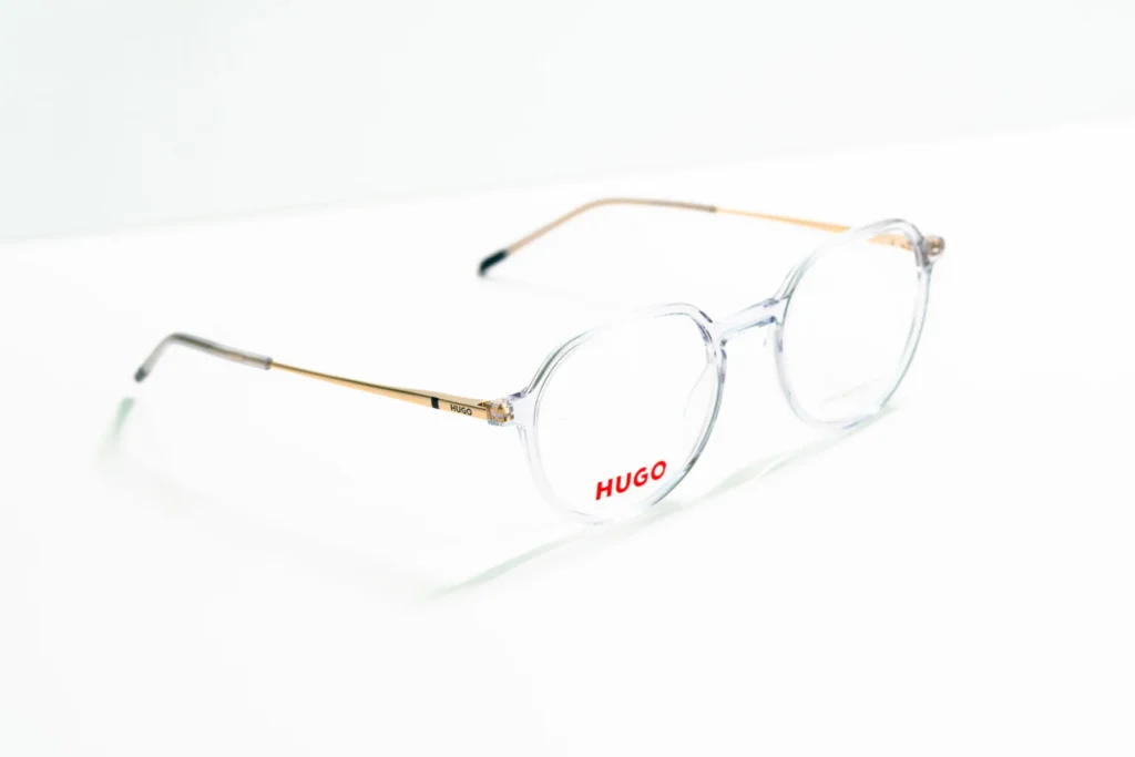 akinių rėmeliai naujienos Hugo Tommy Hilfiger Pierre Cardin Carrera miesto optika akių klinika korekciniai akiniai lęšiai