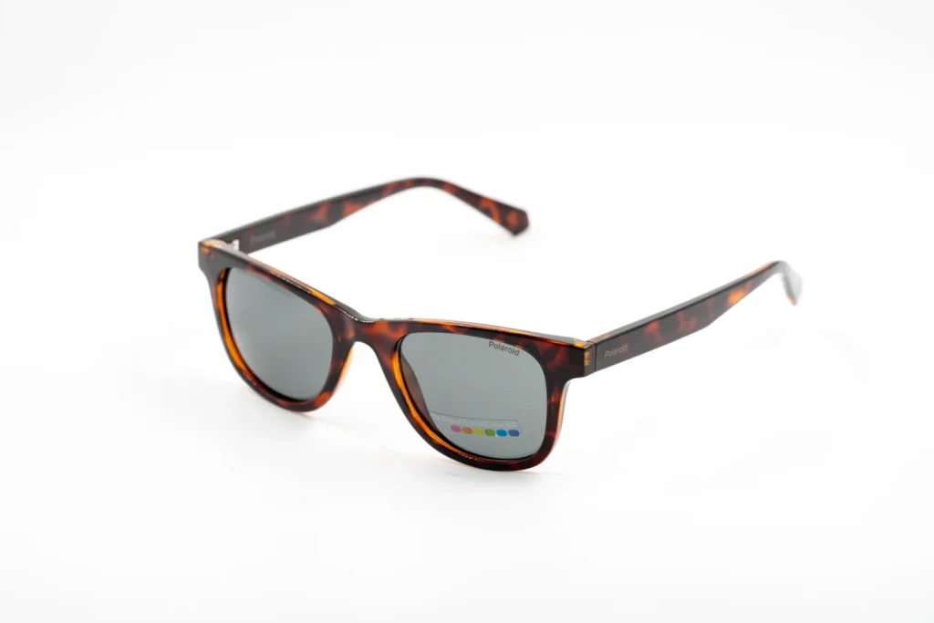 Akiniai Polaroid akiniai nuo saulės akinių rėmeliai naujienos miesto optika akių klinika